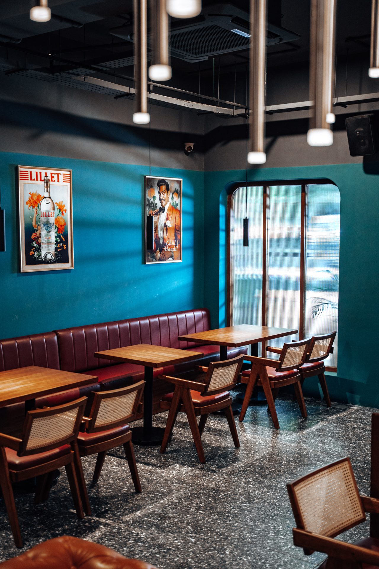 Bar Spirit Forward interior 8